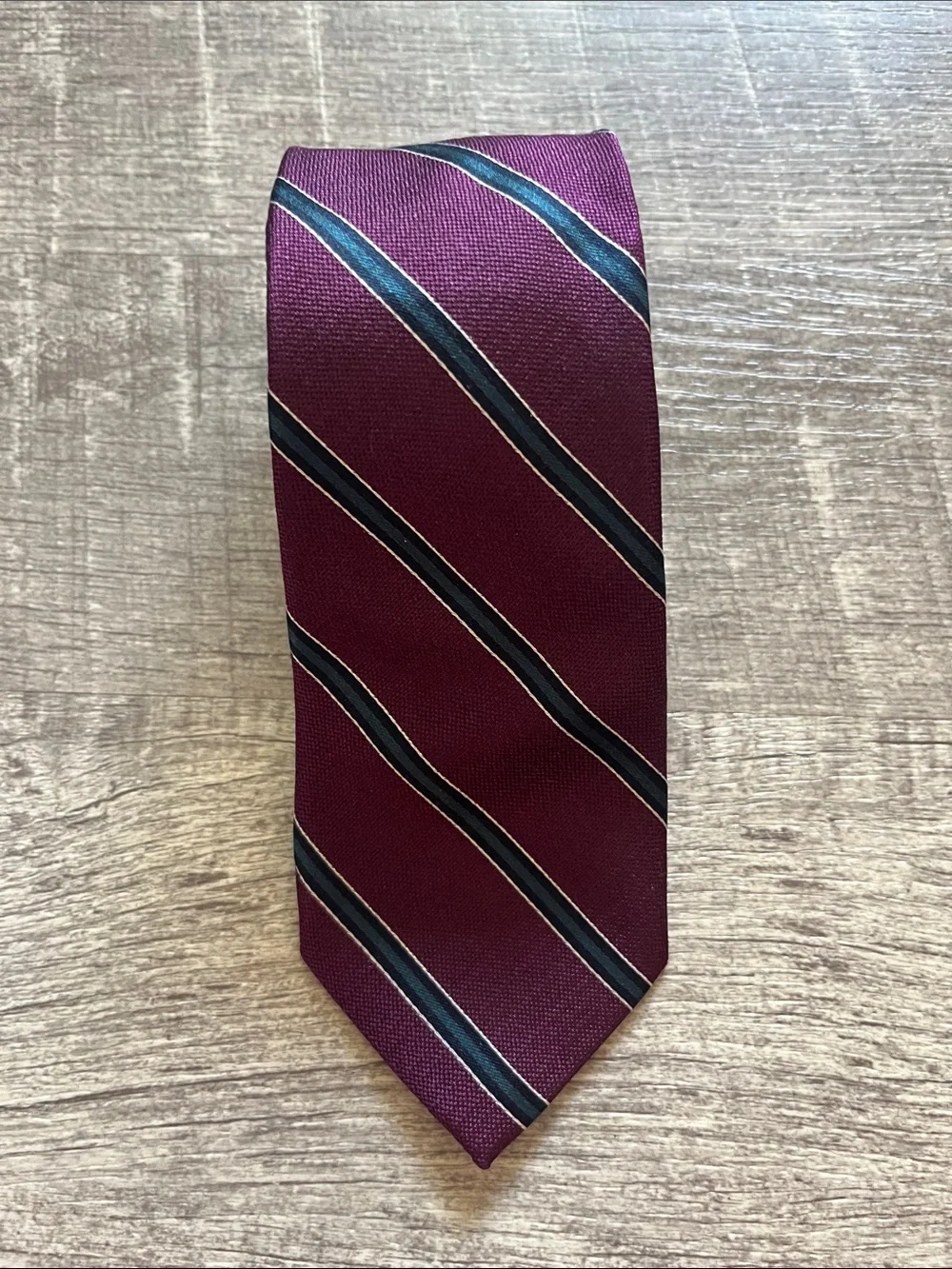 Penguin Diagonal Stripe Men's Silk Tie